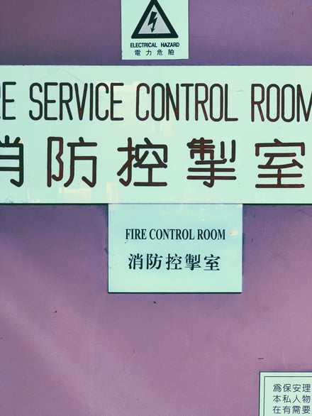 photo-1606033329692-748cf5d103f4